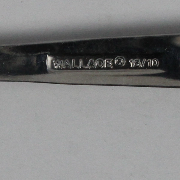 Wallace Silver Napoli Butter Knife 18/10 Stainless 2.75 Inch Blade Good