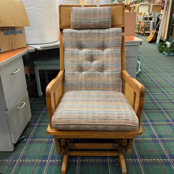 Towne Square Furniture Plaid Padded Rocking Chair Cushioned Seat 18" High