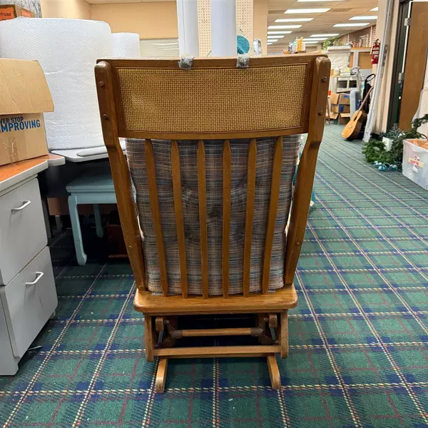 Towne Square Furniture Plaid Padded Rocking Chair Cushioned Seat 18" High