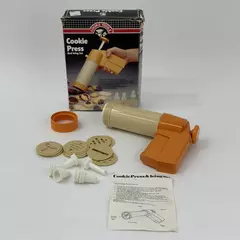 Vintage 1987 Cooks Tools 2 Cookie Press and Icing Set