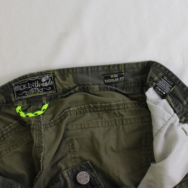 Broken Threads Men's 32 Camo Cargo Shorts Green Military Style W32 Regular Fit