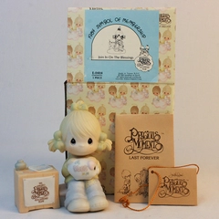 Enesco Precious Moments Collectors Club Figure “Join In On Blessing” 1983 E-0404