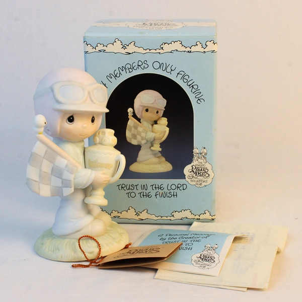 Enesco Precious Moments Collectors Club Figure “Trust In The Lord” 1984 PM-842