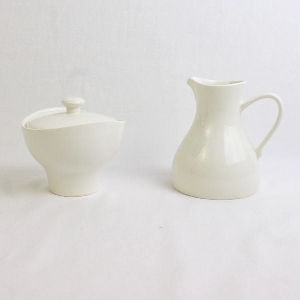 2 Piece Set Modern Style White Ceramic Sugar Bowl and Creamer