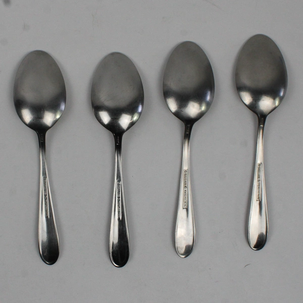 Lot Of 4 Wallace Silver Modern Thread Pattern Oval Soup Spoons 18/10 SS 7.25"