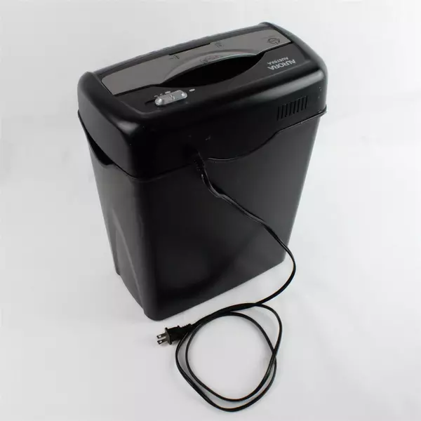 Aurora AU670XA 6-Sheet Light Duty Cross-Cut Paper Shredder 
