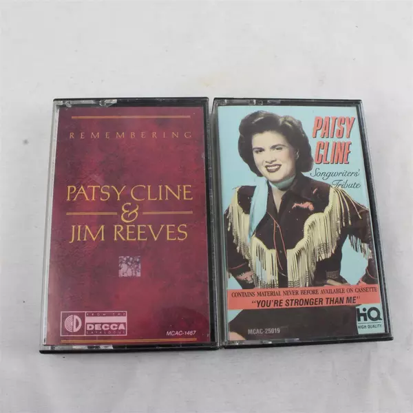 Lot of 2 Patsy Cline & Jim Reeves Cassettes Remembering / Songwriter's Tribute