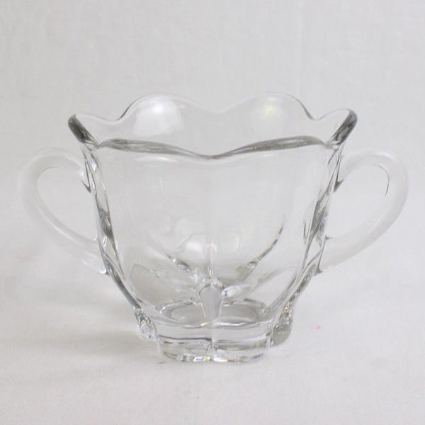 Lot Of 2 Matching Unbranded Clear Glass Creamer And Sugar Set Flower Design