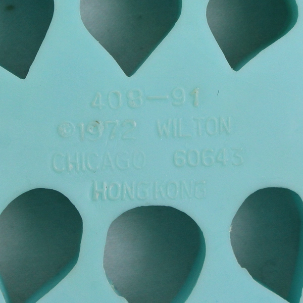 Set of 7 VTG 1972 Wilton Plastic Pattern Press Cake Decorating Pieces