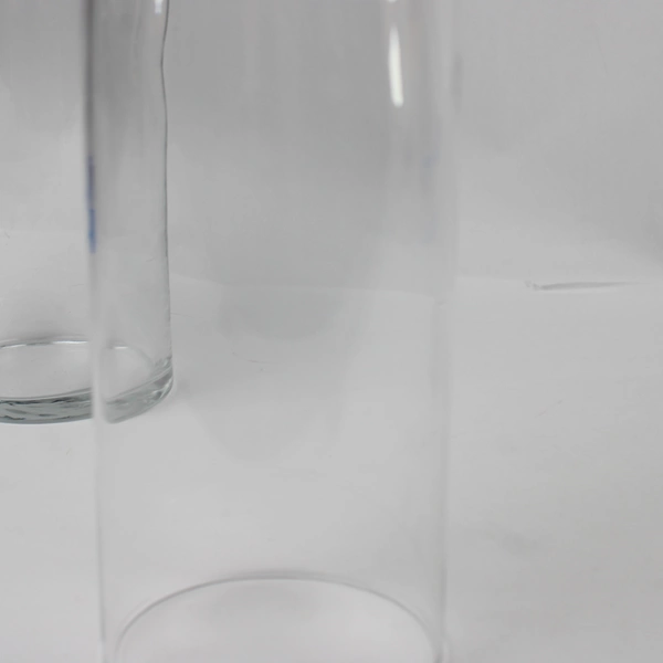 Lot Of 2 Matching Unbranded Clear Glass Decorative Vase Cylinder Shaped 7.5"Tall
