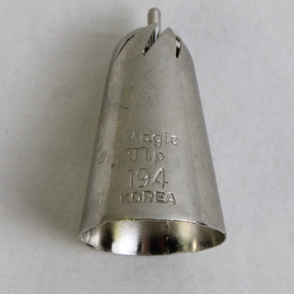 Lot of 2 VTG Magic Tip Metal Cake Piping Nozzles 194 & 1F Korea Vintage
