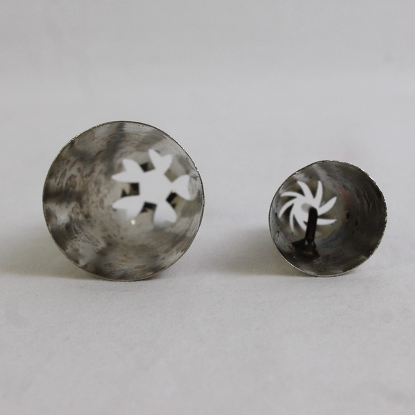 Lot of 2 VTG Magic Tip Metal Cake Piping Nozzles 194 & 1F Korea Vintage