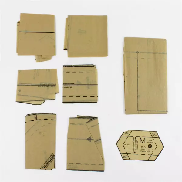 Lot of 2 Vintage Sewing Patterns Simplicity 7004 One Size Butterick 6852 Size B