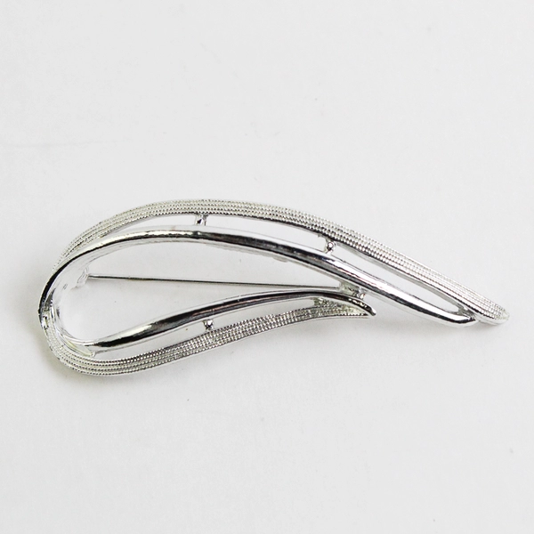 Vintage Sarah Coventry Silver Tone Brooch Pin 2.75 inches