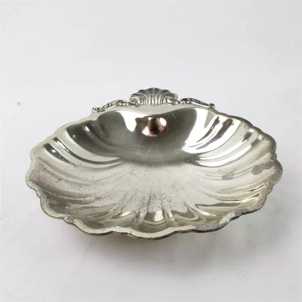 Vintage Silver Plated Shell Trinket Dish Scalloped Edge 6" Jewelry Tray