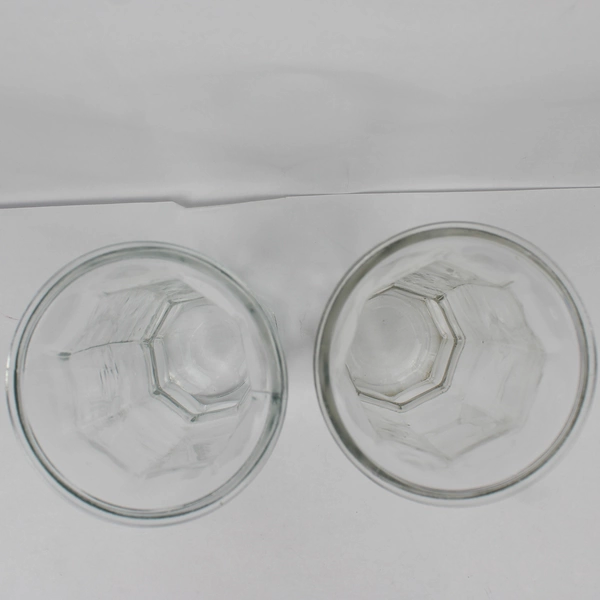 Lot Of 2 Matching Unbranded Clear Glass Decorative Vases Tulip Shaped  10" Tall