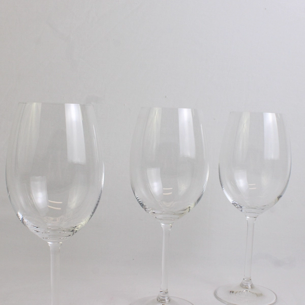  Lot Of 3 Matching Unbranded Clear Glass Standard Wine Glasses 9" Tall