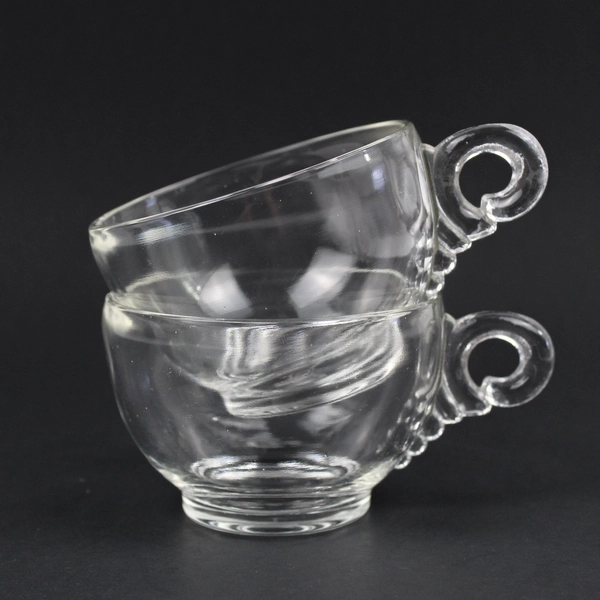  Lot Of 4 Matching Unbranded Clear Glass Tea/Coffee Cup Shell Handle 2.25" Tall