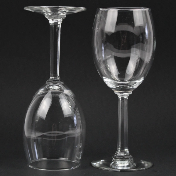  Lot Of 3 Matching Unbranded Clear Glass Small Wine Glasses 7" Tall