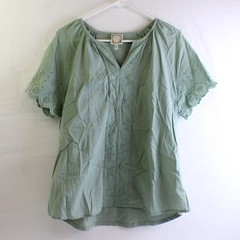 Truself Women's 1X Green Woven and Lace Pullover Blouse