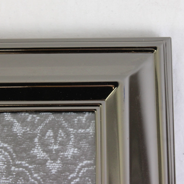 Regis Collection by Sicura Silver-Tone Tabletop Picture Frame 5" x 7"