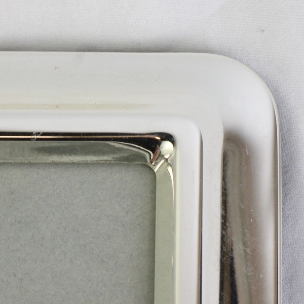 Retro Silver-Tone Tabletop Picture Frame 5" x 7"