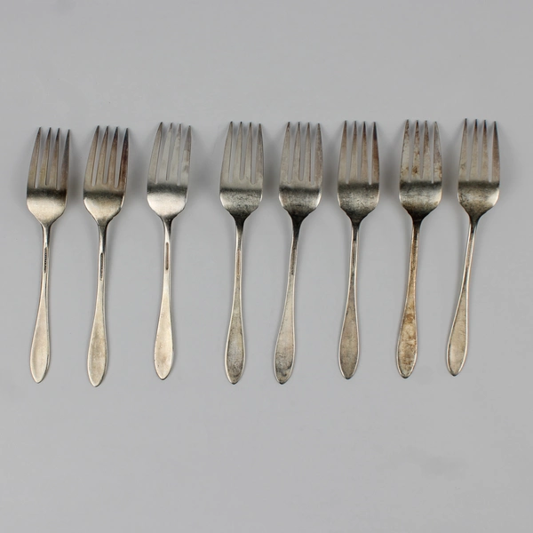 Lot of 8 Oneida Community Lady Hamilton Silverplate Dessert Forks 6.25"