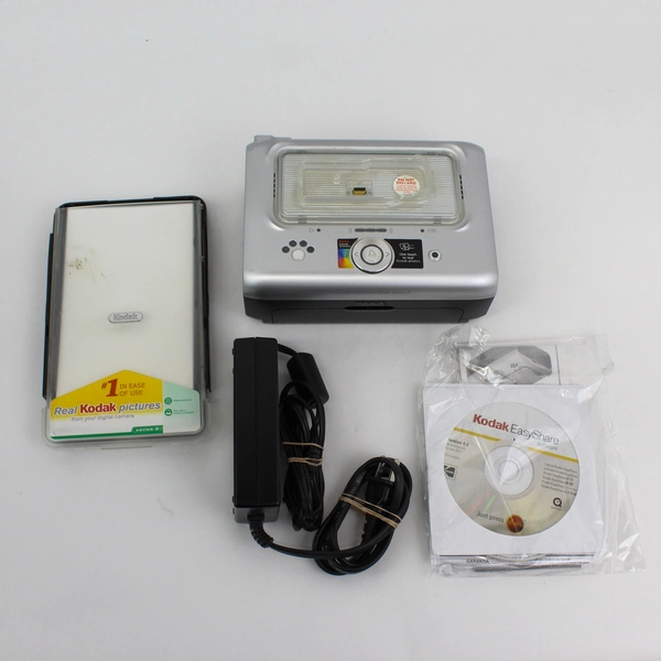 Kodak Easy Share Printer Dock Series 3 Printer with Carrying Case And Software