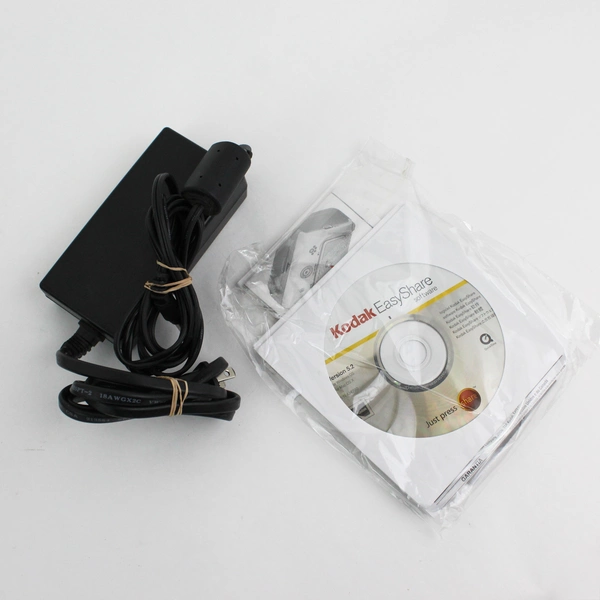 Kodak Easy Share Printer Dock Series 3 Printer with Carrying Case And Software
