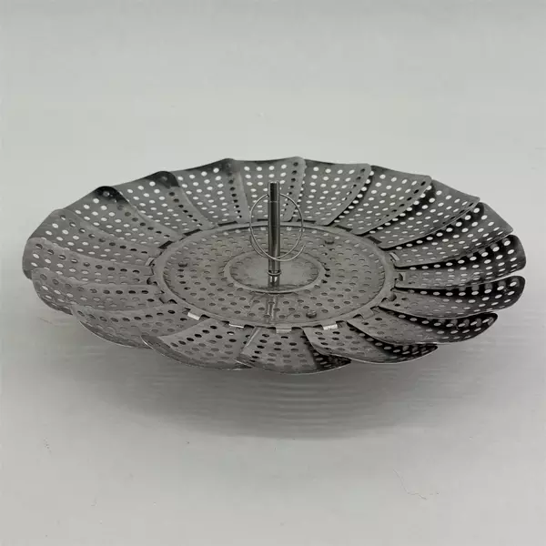 Vintage Metal Collapsible Vegetable Strainer Steamer Folding Basket Insert