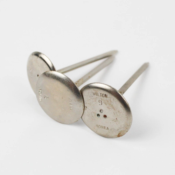 Lot of 7 VTG Wilton Flower Nails No. 6 No. 7 FLAWED