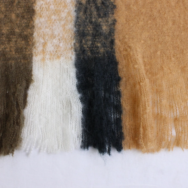 Nine West Gray Beige White Plaid Knit Turtleneck Poncho One Size