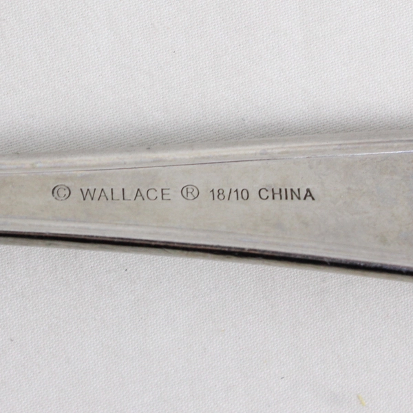 A Wallace Silver Monroe Pattern Pierced Serving Spoon 18/10 Stainless Good 8.25"
