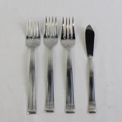 Lot of 4 Wallace Silver Modern Flute Pattern 3 Salad Forks 1 Butter Knife 18/10