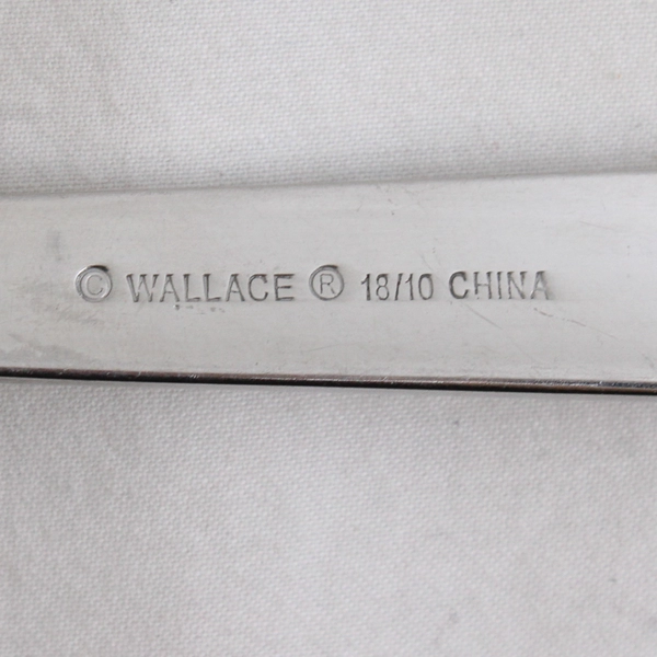 Lot of 4 Wallace Silver Modern Flute Pattern 3 Salad Forks 1 Butter Knife 18/10