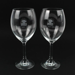 Lot of 2 Matching Silver Oak Cellars Clear Glass Wine Glasses 8.75" Tall