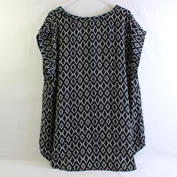 Hilary Radley Black and White Diamond Pattern V-Neck Blouse Women's 3X