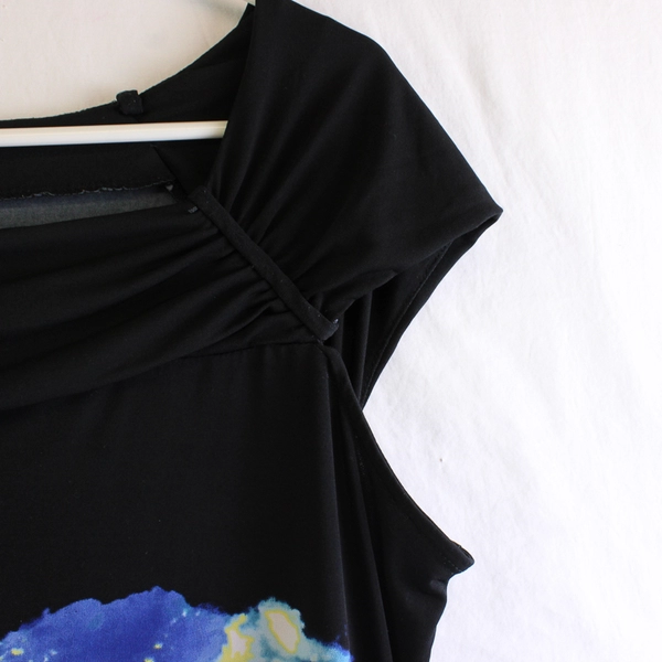 Style & Co. Black Ruched Blouse Blue Rose Graphic Women's Large