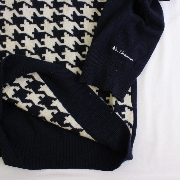 Ben Sherman Navy and Off-White Lambswool Blend Sweater Men's Size XXL FLAWED