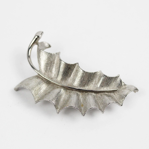 Vintage Silver Tone Metal Leaf Brooch 2.5" Women's Jewelry