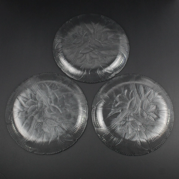 Lot Of 3 Arcoroc Canterbury Pattern Clear Glass Dinner Plates 10.75" Diameter