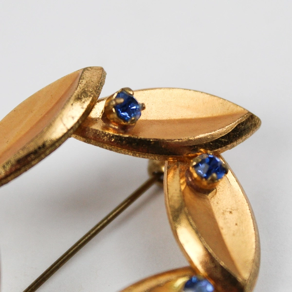 Vintage Gold-Tone Leaf Brooch with Blue Rhinestones 2"