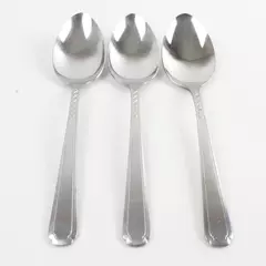 Set of 3 Oneida Flight Stainless Deluxe Oval Soup Spoons 7-1/4" Glossy