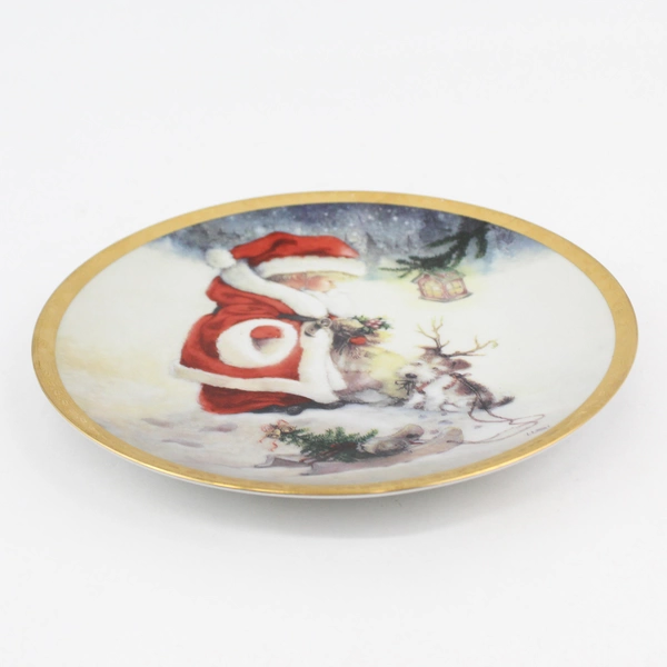Hamilton Collection Lisi Martin Santa's Littlest Reindeer Christmas Plate