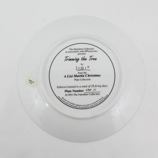 Hamilton Collection 'Trimming the Tree' Lisi Martin 9" Collector Plate w/ COA