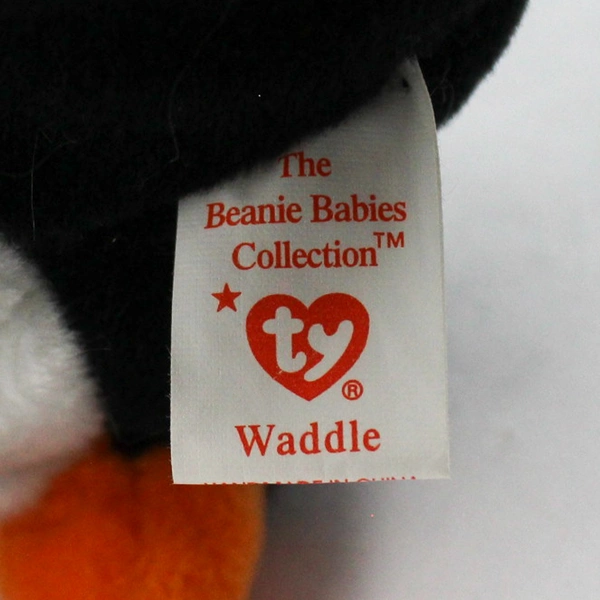 1995 Ty Beanie Babies Waddle the Penguin with Tags Plush Toy Style 4075