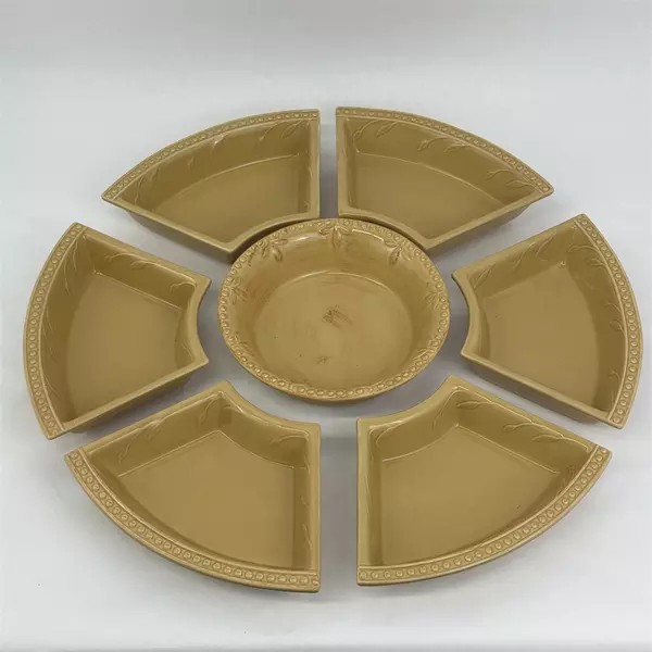 Large 8pc Signature Sorrento Gold Wheat Rotating Lazy Susan 