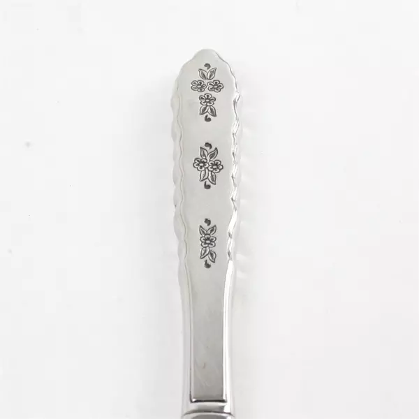 Set of 6 Oneida Silver Floral Bouquet Modern Hollow Handle Dinner Knives