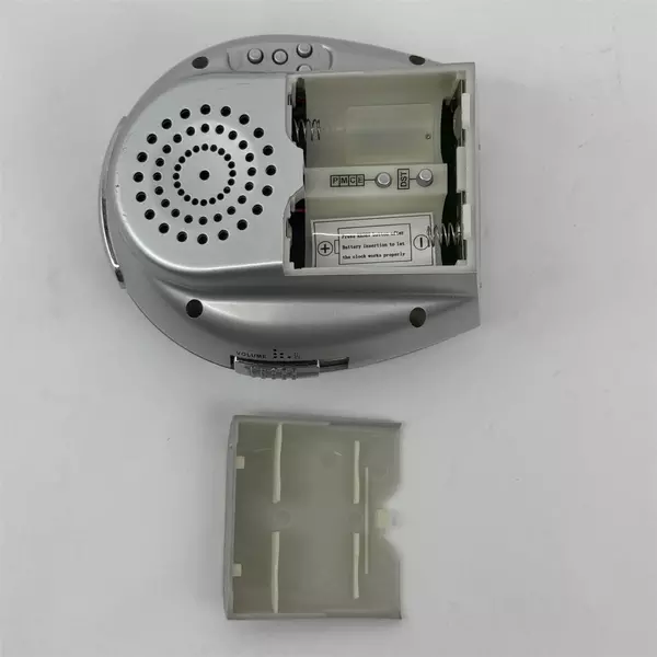 Reizen Talking Radio-Controlled Battery Operated Clock White Face