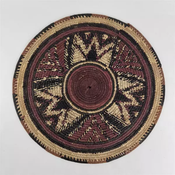 Vtg Hand Woven Coil Spiral 15.5 inch Wicker Mat Pad